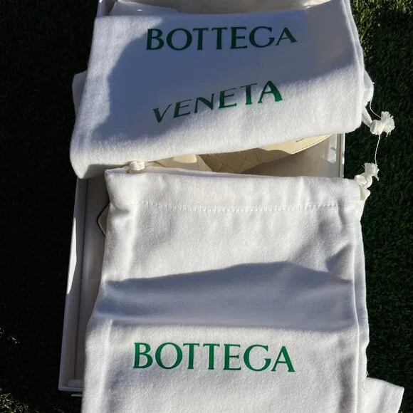 Bottega Veneta Heels - Picture 10 of 10